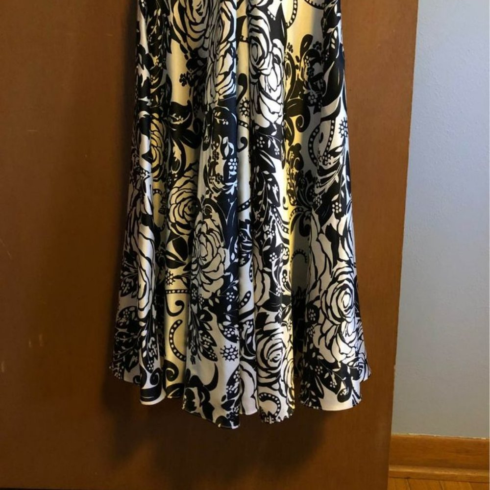 PROM DRESS - Picture 3 of 5